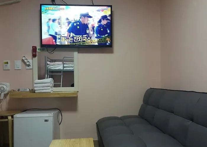 Mk自由之家旅馆